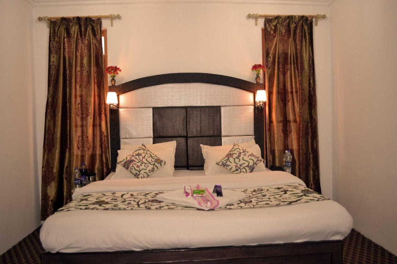 Hotel Al Azrah Srīnagar المظهر الخارجي الصورة